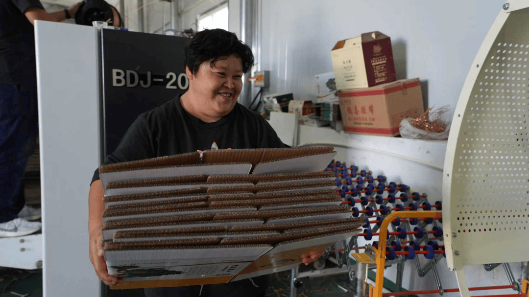 填补空白到年产值过百万产业振兴有“盒”力开元ky棋牌【动态】鹊喜纸盒包装厂：从